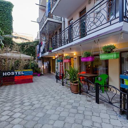 Batumi Surf Hostel المظهر الخارجي الصورة
